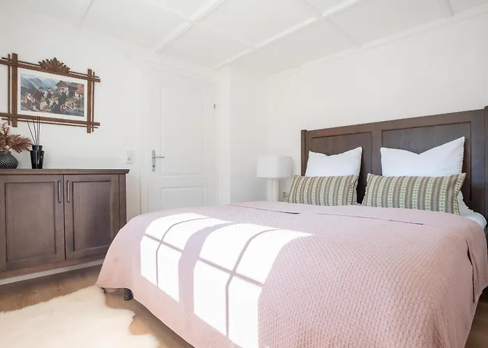 Strickerl シャレー *