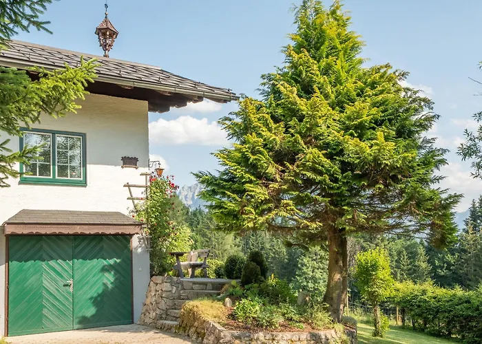 Strickerl シャレー バート・ゴイーザーン